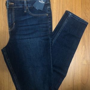 Hollister Mid Rise Super Skinny Jeans